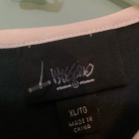 Short sleeved Mossimo blouse - Picture 3 of 3